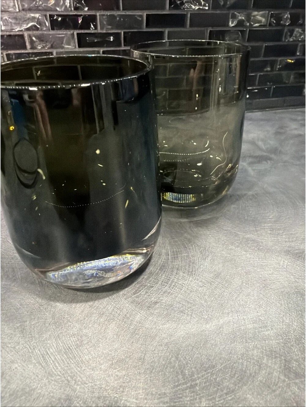 Kenneth Cole Reaction Lowball Glasses Heavy Base Gray/grn Tint Set Of 2 Barware